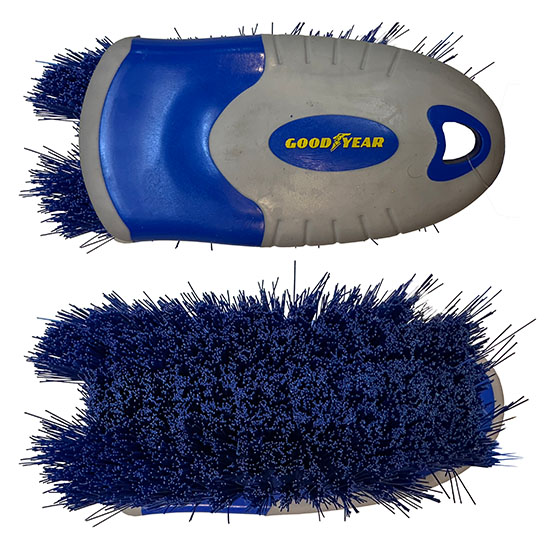 CEPILLO DE LIMPIEZA GOODYEAR, 14X6.5CM, CERDAS DURADERAS - 3