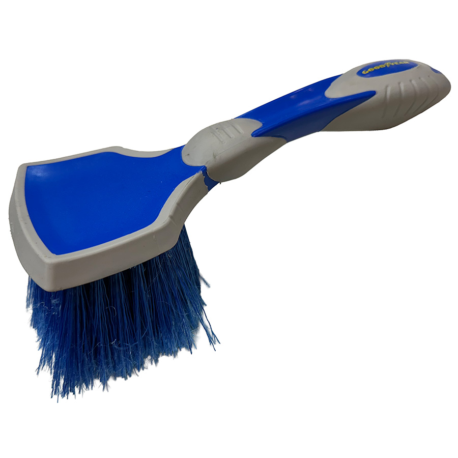 CEPILLO DE LIMPIEZA GOODYEAR, 24X9CM, CON MANGO CERDAS SUAVES