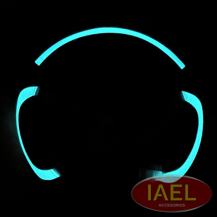 CUBRE VOLANTE CUERINA NEGRO CON APLIQUE FLUOR VERDE, 38CM - 2